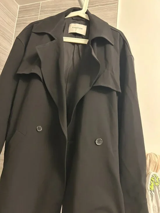 Aritzia Bataton Capital Trench Coat – Size S (Fits M) – Oversized Classic - Picture 4 of 5
